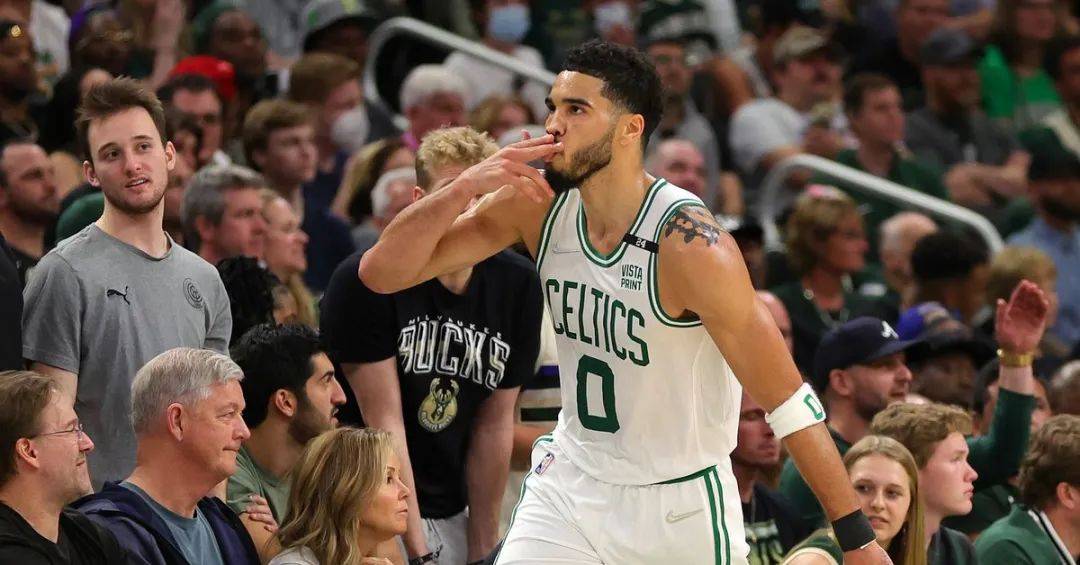 上海队横扫篮网,塔图姆高光表现的简单介绍 上海队横扫篮网,塔图姆高光表现的简单介绍