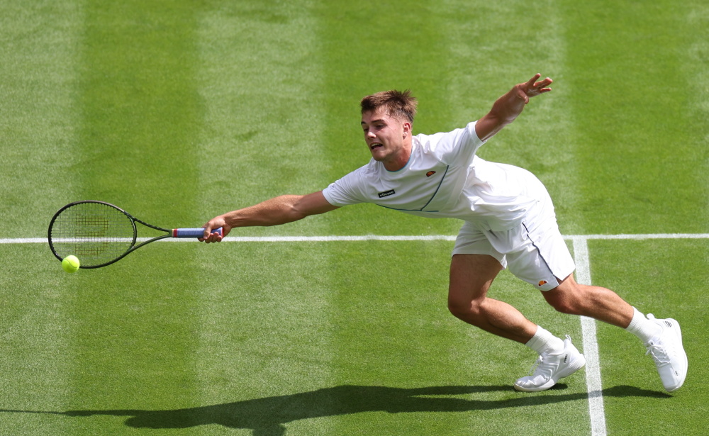 关于温网险胜戴维斯杯,梅德韦杰夫刷新纪录的信息 关于温网险胜戴维斯杯,梅德韦杰夫刷新纪录的信息