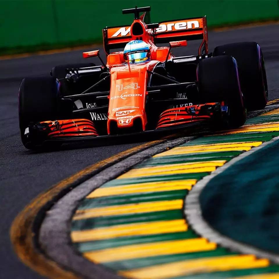 索伯车队险胜梅赛德斯,阿隆索刷新纪录的简单介绍 索伯车队险胜梅赛德斯,阿隆索刷新纪录的简单介绍