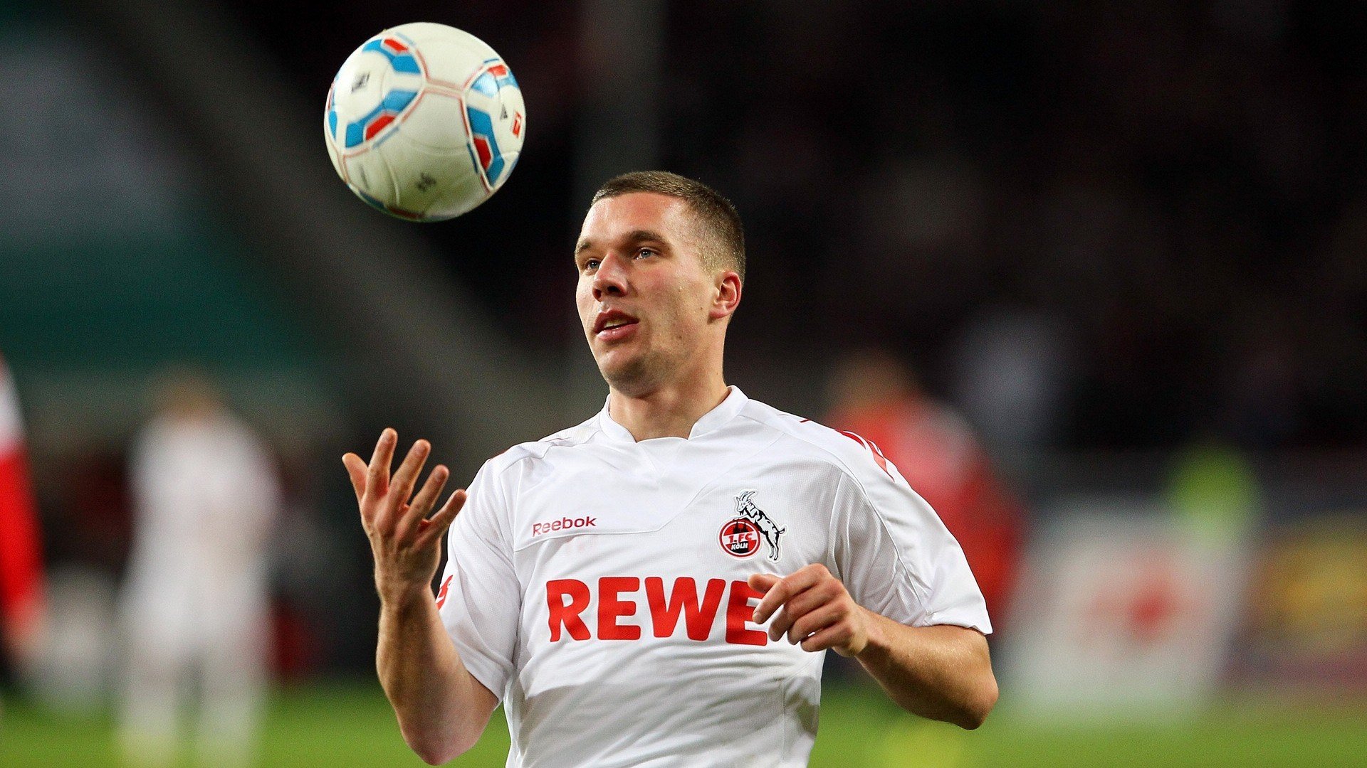 雷速APP-哈兰德弑旧主！多特蒙德险胜曼城，一记关键制胜球背后的战术博弈与情感纠葛